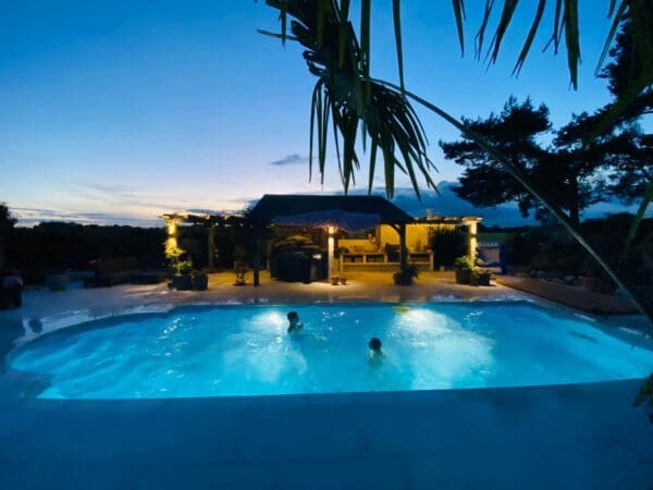 Luxury Additions For Your Inground Round Pool